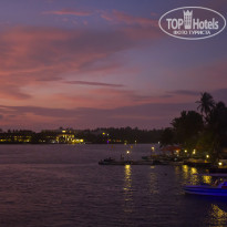 Cinnamon Bentota Beach 4* На мосту через реку. - Фото отеля