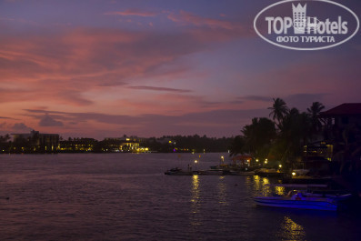 Cinnamon Bentota Beach 4* На мосту через реку. - Фото отеля