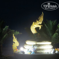 Baan Karon Buri Resort 3* Дракончик на против отеля - Фото отеля