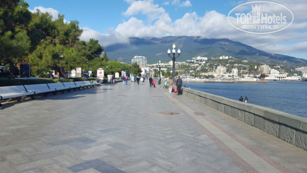 Бристоль 3* - Фото отеля