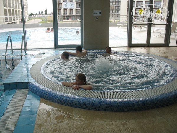 Bridge Resort (Бридж Резорт) 4* дочь в горячем бассейне - Фото отеля