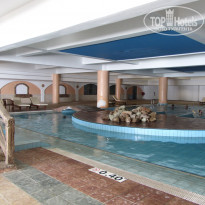 Adams Beach 5* Крытый бассейн - Фото отеля