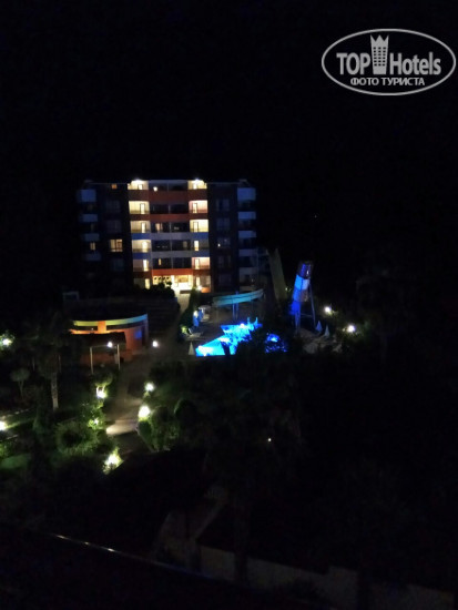 FUN&SUN Miarosa Incekum Beach 5* Ночной вид из номера - Фото отеля