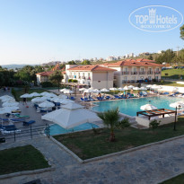 Club Resort Atlantis HV-1 Вид из номера (это самая дальняя часть территории отеля, 3й бассейн) - Фото отеля