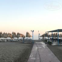 Royal Garden Beach Hotel 5* Вход на пляж - Фото отеля