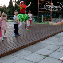 Санаторий Кирова Танцы с детьми - Фото отеля