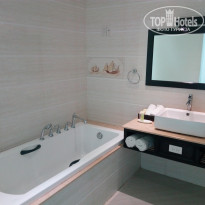 Sailing Bay Beach Resort 4* Ванная, есть и душ - Фото отеля
