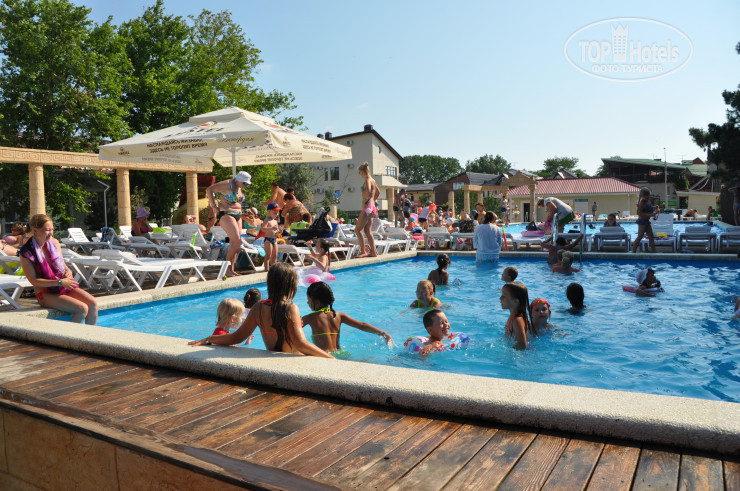 Курортный отель Олимп 3* детский бассейн - Фото отеля