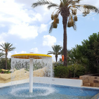Medina Belisaire & Thalasso 4* Маленький бассейн. См 50 глубиной. Холодный кстати - Фото отеля