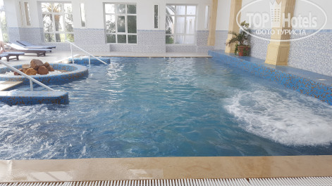 Medina Belisaire & Thalasso 4* Бассейн в спа. Горячий. Бесплатно с 12 до 15 - Фото отеля