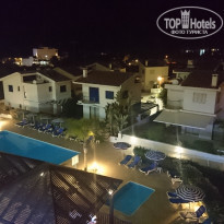 Iris Beach 3* Вид на бассейн вечером - Фото отеля