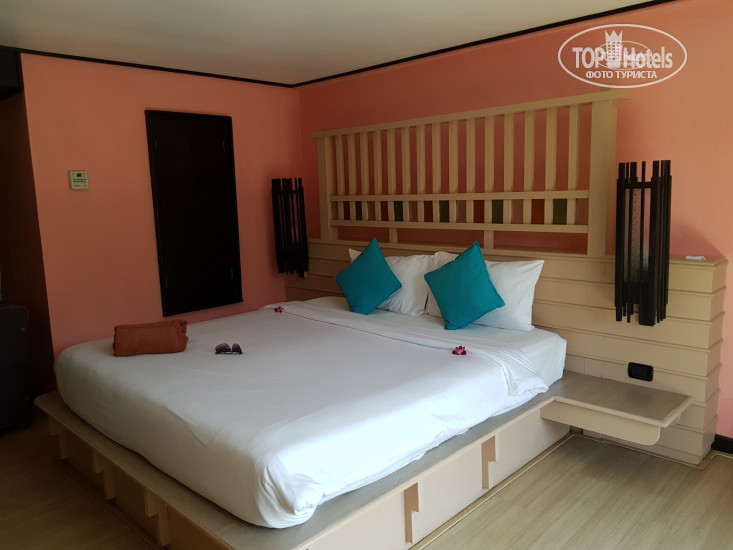 Phuket Island View 3* Еще раз номер 233 в зеленом корпусе, на втором этаже. - Фото отеля