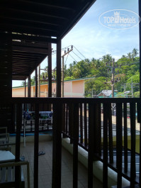 Baan Karon Resort 3* Номер 206 в главном корпусе с видом на дорогу - Фото отеля