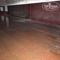 Novotel Bali Nusa Dua Hotel & Residences 4* грязь в номере - Фото отеля