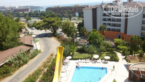 FUN&SUN Miarosa Incekum Beach 5* бассейн у второго корпуса - Фото отеля