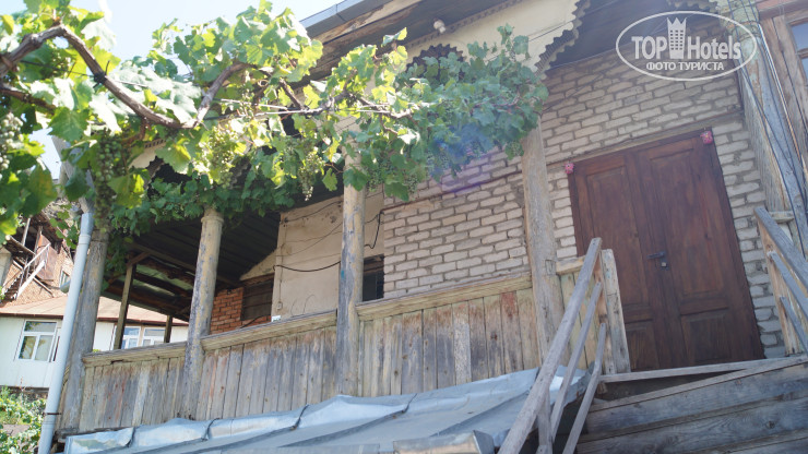 Новые добавленные фото туристов в Guesthouse Zeinabi