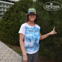 Таврия крымская сосна-главное дерево санатория - Фото отеля