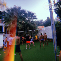 Club Hotel Anjeliq 5* Волейбол 
Играли в 11 и в 16 часов - Фото отеля