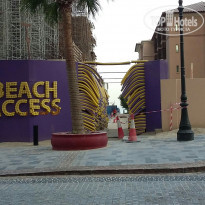 Barcelo Residences Dubai Marina Проход на пляж.... - Фото отеля