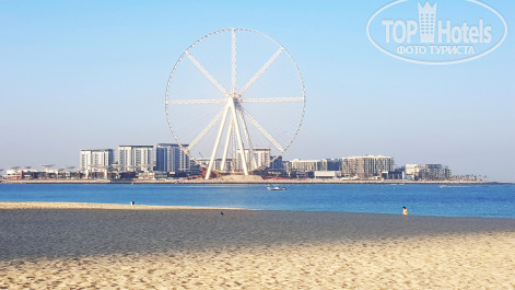 Le Royal Meridien Beach Resort & Spa 5* колесо на исскуственном острове справа от отеля - Фото отеля
