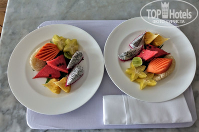 Kata Thani Phuket Beach Resort 5* комплимент- фрукты. - Фото отеля
