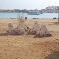 Verginia Sharm Resort & Aqua Park 4* на пляже в заливе такие пирамиды - Фото отеля