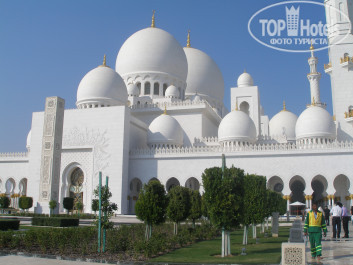 Summer land 2* Знаменитая мечеть в Абу-Даби, куда туристов непременно привозят во время экскурсии... - Фото отеля