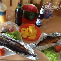Welcome Jomtien Beach 3* Ужин: рыбка-гриль с 2 соусами и овощами- 80 батт=160 руб! Смузи 25 батт=50 руб! Полноценный ужин 210 руб!! - Фото отеля