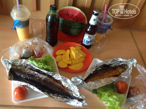 Welcome Jomtien Beach 3* Ужин: рыбка-гриль с 2 соусами и овощами- 80 батт=160 руб! Смузи 25 батт=50 руб! Полноценный ужин 210 руб!! - Фото отеля