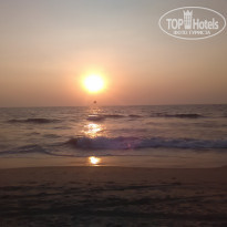 Sea Breeze Resort Candolim 3* Закат на Кандолиме - Фото отеля