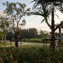 Cassia Phuket 4* Вид из одного бассейна - Фото отеля