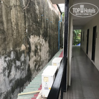 Baan Karon Resort 3* Стена вдоль коридора - Фото отеля