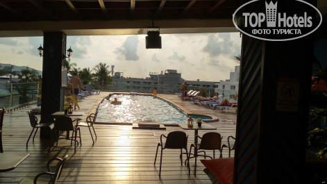 Days Inn Patong Beach 3* бассейн - Фото отеля