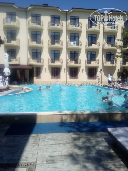 Alean Family Doville 5* Теплый бассейн - Фото отеля