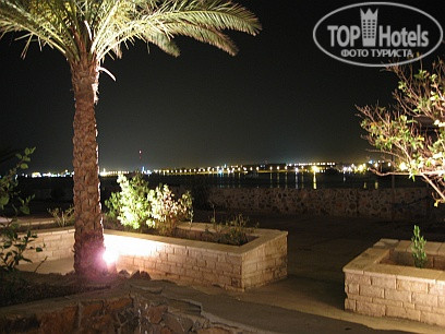 Paradise Abu Soma 4* приятно покушать на террасе вечером - Фото отеля