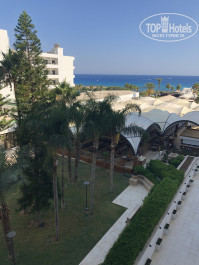Adams Beach 5* Наш вид с балкона. - Фото отеля