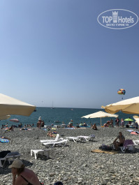 Sigma Sirius 3* Шезлонги и зонты платные, на ресепшн можно купить аренду дешевле чем на пляже (200 р шезлонг и 100 р зонт на целый день) - Фото отеля