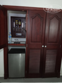Riu Naiboa 4* Шкаф и алкодиспенсер - Фото отеля