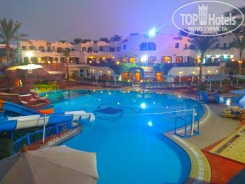 Verginia Sharm Resort & Aqua Park 4* Вечером красиво - Фото отеля