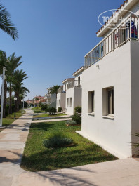 Nissiana Hotel & Bungalows 3* Дорожка вдоль домиков - Фото отеля