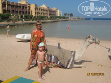 Zahabia Hotel & Beach Resort 4* мы на детском мелком,позади виден второй коралловый пляж - Фото отеля