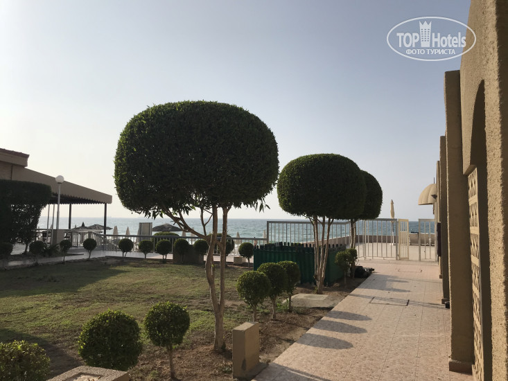 Carlton Sharjah 4* Номер шале - Фото отеля