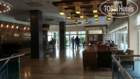 Titan Select 5* Холл около стойки RECEPTION - Фото отеля