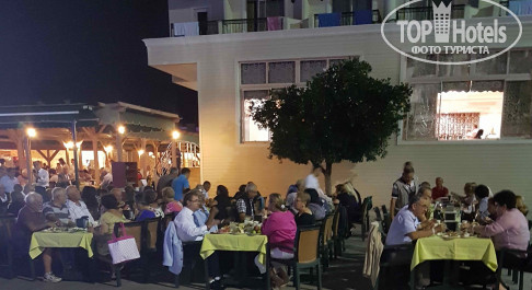 Kemer Dream 4* Все столы заняты престарелыми парами - Фото отеля