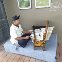 Mercure Bali Nusa Dua 4* На входе в ресторан приятная живая музыка - Фото отеля
