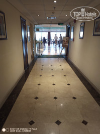 Golden Tulip Sharjah 4* этаж ресторан - Фото отеля