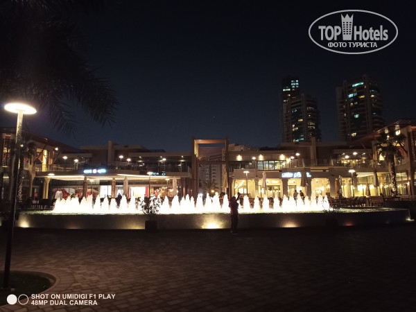 Golden Tulip Sharjah 4* парк маджаз - Фото отеля