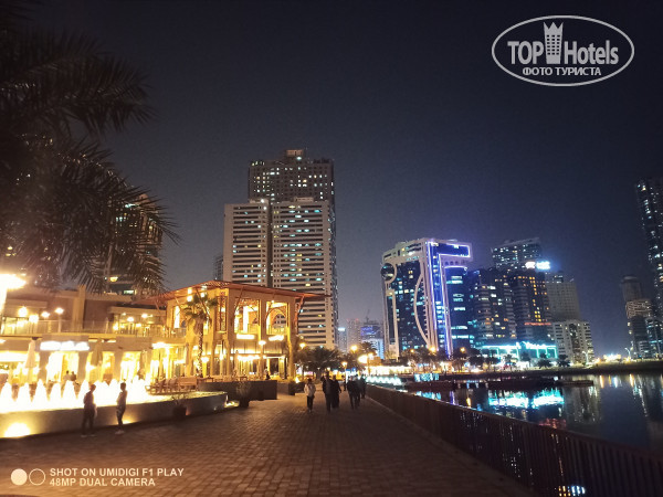 Golden Tulip Sharjah 4* вид на отель - Фото отеля