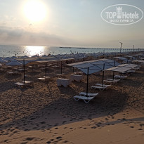 Alean Family Doville 5* Чистый пляж, песок - Фото отеля