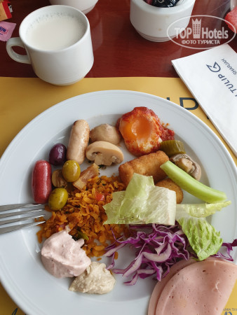 Golden Tulip Sharjah 4* Завтраки - Фото отеля